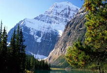 （体育）乒乓球(qiú)——WTT中國(guó)大满贯赛：黃(huáng)友政/陈熠晋級(jí)混双四(sì)强