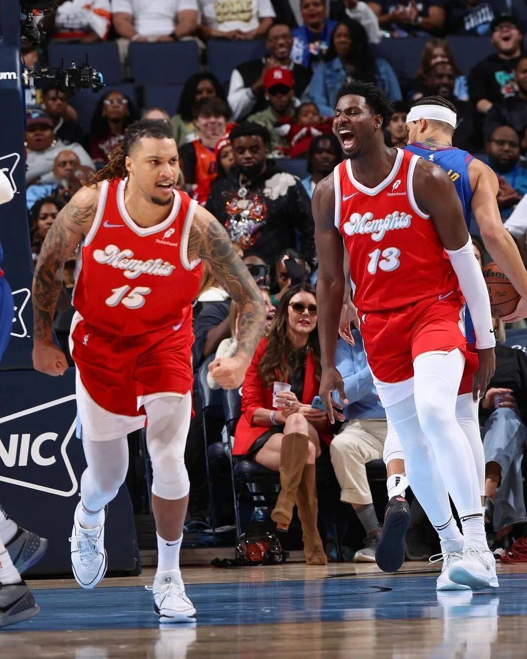 休赛期最惨球队，三大内线全部倒下