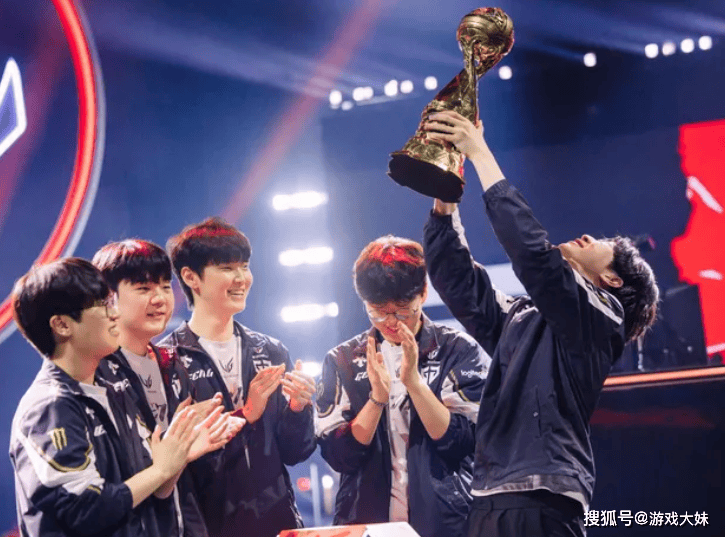 拳头对战队重新排名，BLG德杯垫底淘汰，排名断崖式下跌