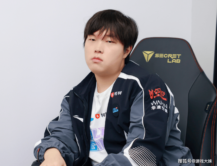 BLG靠偷塔战胜VKS，被国外网友嘲讽赢的太难看，两支战队都应该淘汰